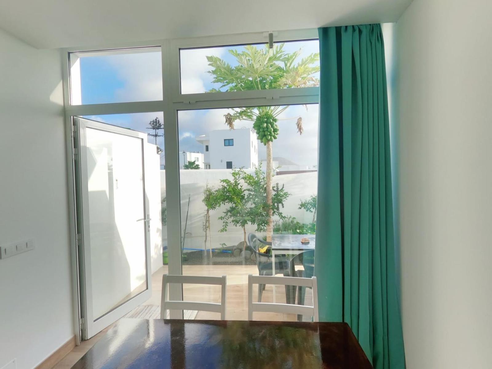 Jardin Del Mar Apartment Tinajo Luaran gambar